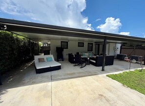 Terrace/patio - Elegant two bedroom
Miami retreat with private parking at your front door. (Kendall)