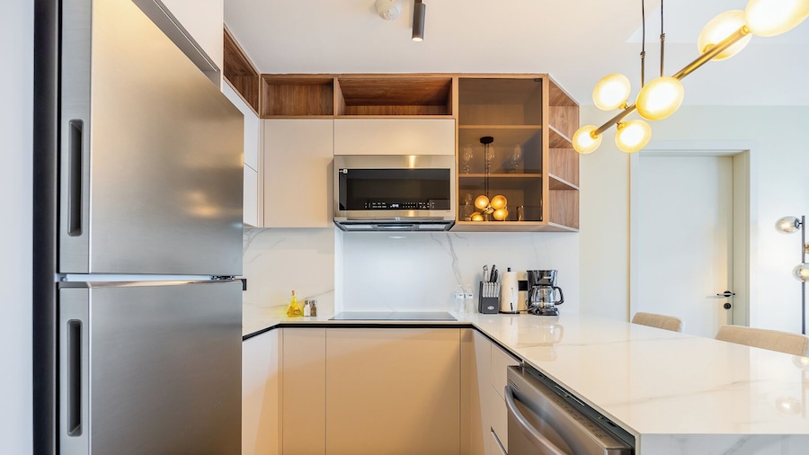 The Hub Modern Apartments by Wynwood