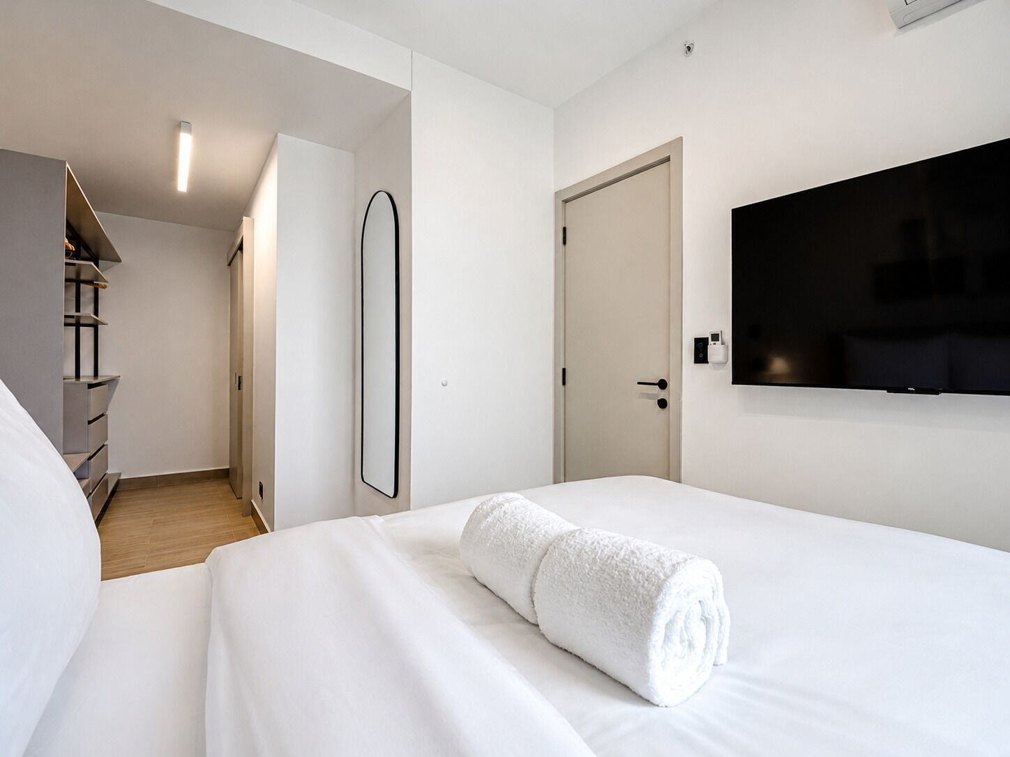 Comfort Apartment, Balcony, City View