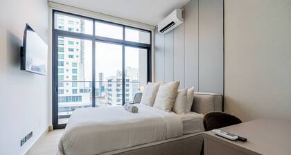 The Hub Modern Apartments by Wynwood