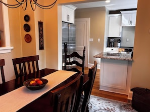 Dining - The Gilliat House: Historic Duluth Charm, 30+ Day Stay (Duluth)