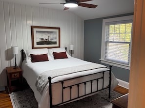 Iron/ironing board, free WiFi, bed sheets - The Gilliat House: Historic Duluth Charm, 30+ Day Stay (Duluth)