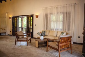 Living area - Rincon del Buey Resort  (Copan Ruinas)