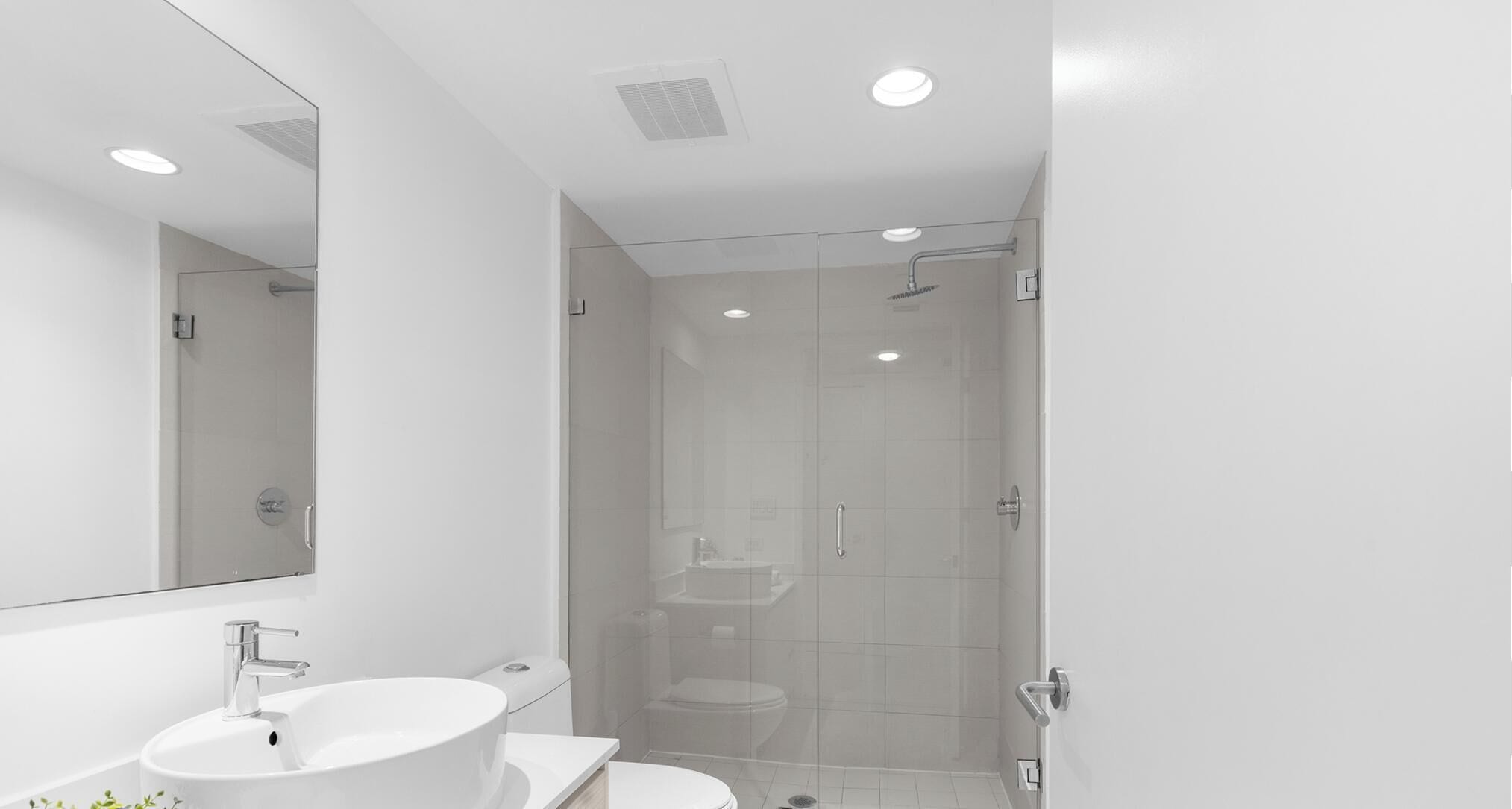 Superior Apartment, 3 Bedrooms, Balcony, River View | Bathroom | Free toiletries, hair dryer, towels, soap