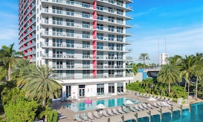 Exterior - Beachwalk Condo (Hallandale Beach)