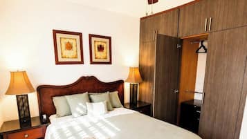 Classic Room, Courtyard View | Iron/ironing board, WiFi (free)