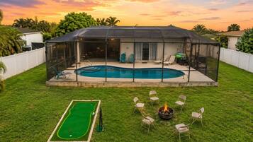 Outdoor pool, a heated pool