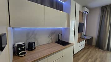 Superior Studio | Dapur peribadi | Peti sejuk mini, ketuhar gelombang mikro