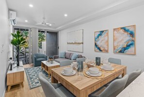 Dining - Stylish Townhouse | Double Garage | Great Location (Everton Park)