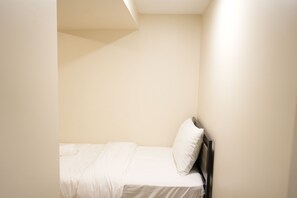 2 chambres, fer et planche à repasser, Wi-Fi gratuit, draps fournis