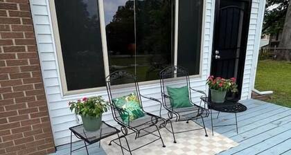 Searcy Campus Stays - Stadium View Apt! Sleeps 4