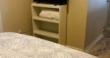 Apt Near HU Football Field | Patio | Sleeps 4