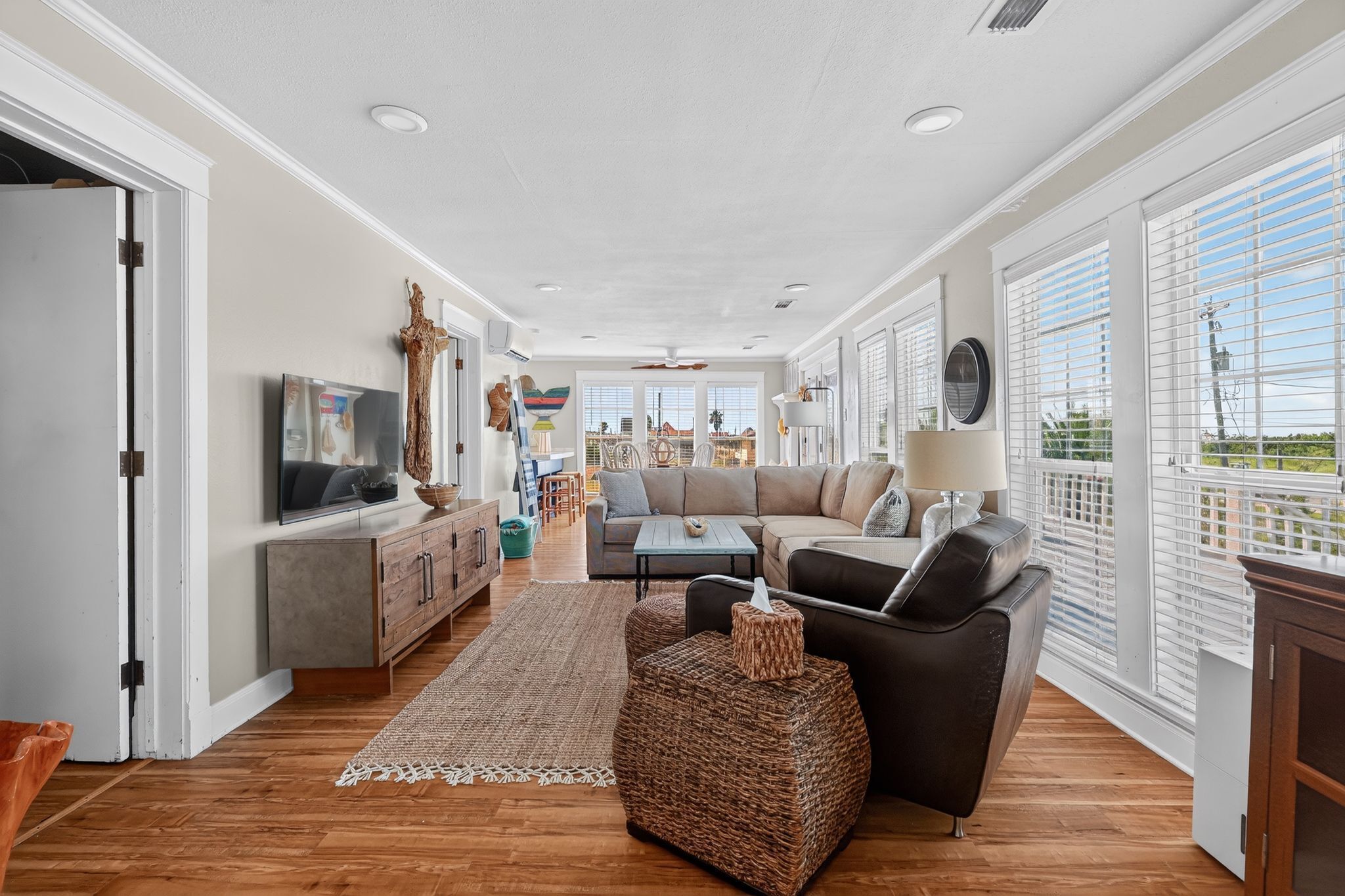 Charming Historic Stunner W/covered Deck + Views! - Texas
