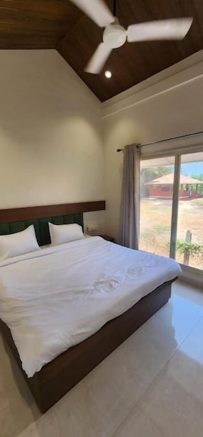 Free WiFi - Saavi Resort Shrivardhan (Shrivardhan)