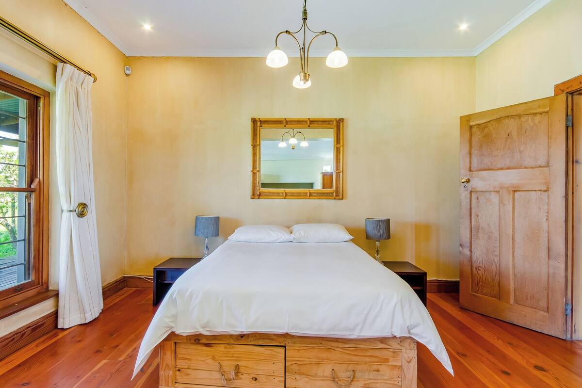 Comfort Villa, Air conditioning, Vineyard View | Desk, laptop workspace, free WiFi