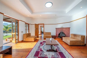 Vila Keluarga, AC, pemandangan kebun anggur | Interior