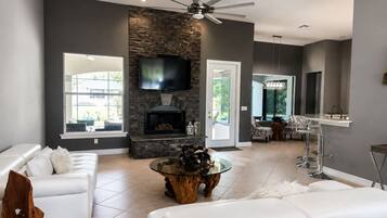 TV, fireplace