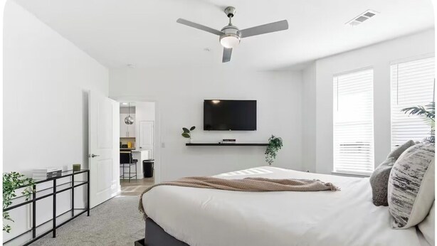 Room - Cozy 1-bedroom apartment in charming Augusta with AC and gym (Augusta)