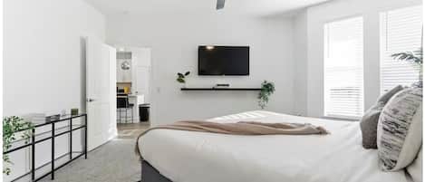 Iron/ironing board, WiFi