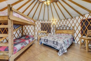WiFi, bed sheets