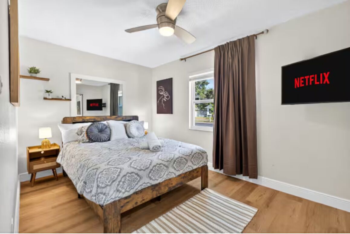 3 bedrooms, iron/ironing board, WiFi, bed sheets