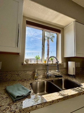 Interior - Pet friendly home w/ pool, spa & toiletries (Lake Havasu City)
