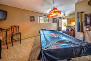 Games room - Sleeps 12 w/ ping pong & pool table| comfort + (Lake Havasu City)
