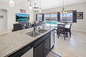 Coffee/tea maker, fridge, microwave, oven - Pool, Spa & 100” TV | Near Windsor (Lake Havasu City)