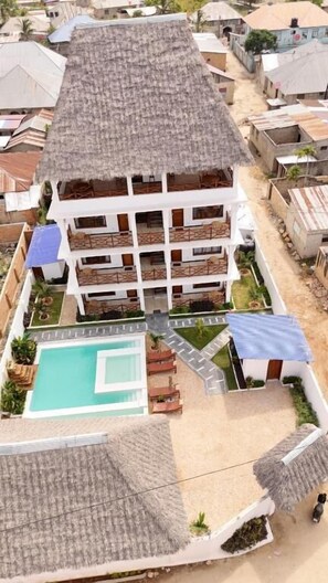 Unclassified image, 2 of 20, button - Jamaica House  (Nungwi)