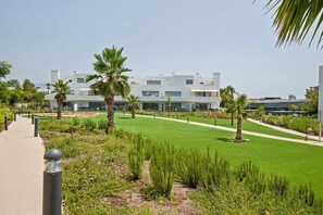 Property grounds - Corner property-free parking-Pool-close to beach - Acgua Garden B-1-BA (Marbella)