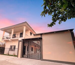 Exterior - Beautiful downtown apartment #3 in La Ceiba (La Ceiba)
