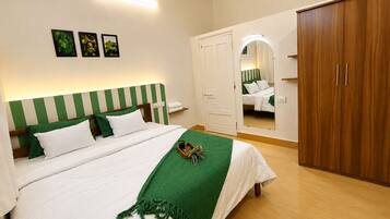 House | WiFi (free), bed sheets