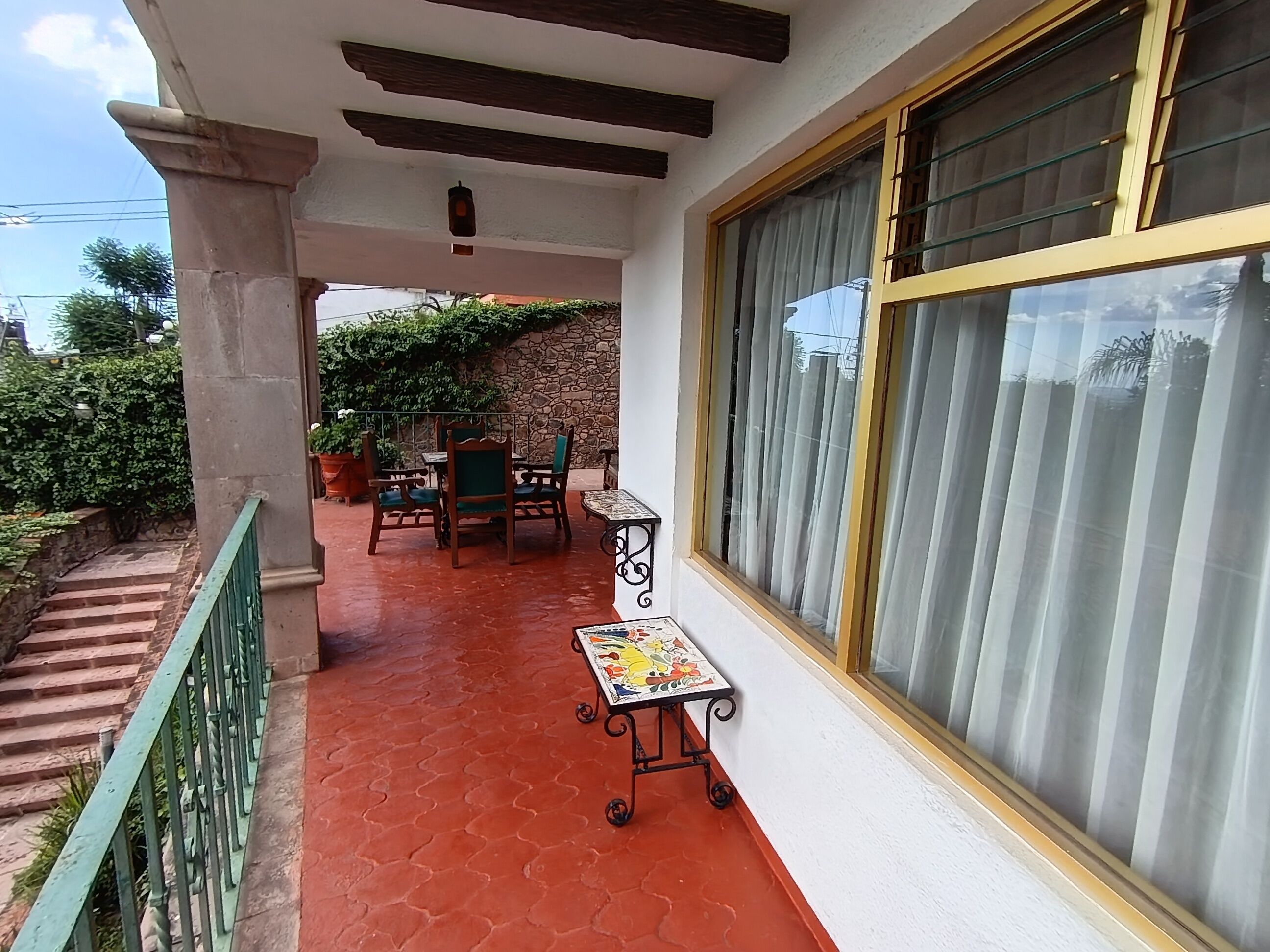 Deluxe-Suite, Balkon, Stadtblick | Speisen im Freien