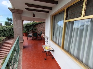 Deluxe Suite, Balcony, City View | Outdoor dining - Suites Elvira by Posada la Ermta (San Miguel de Allende)