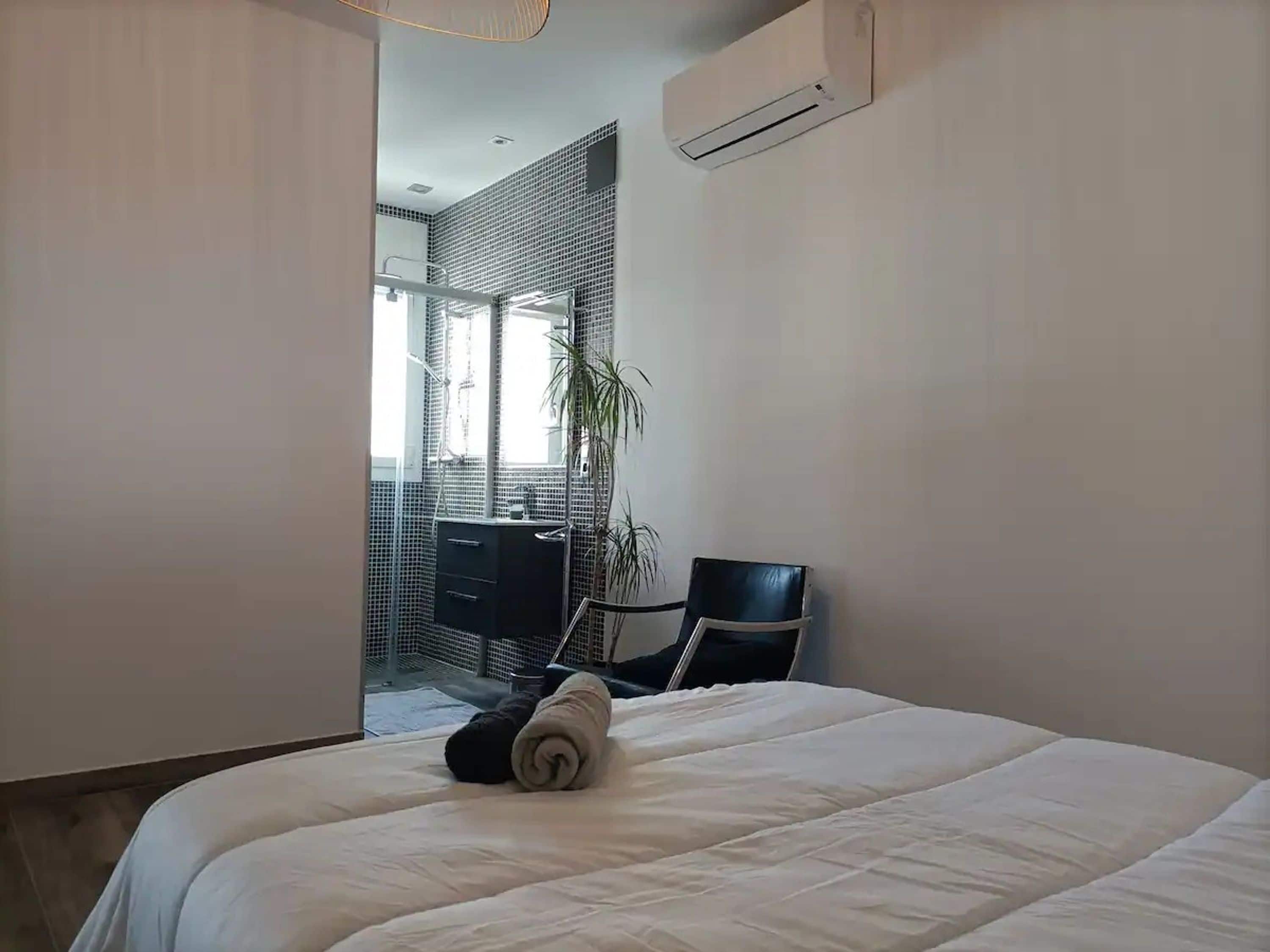 4 bedrooms