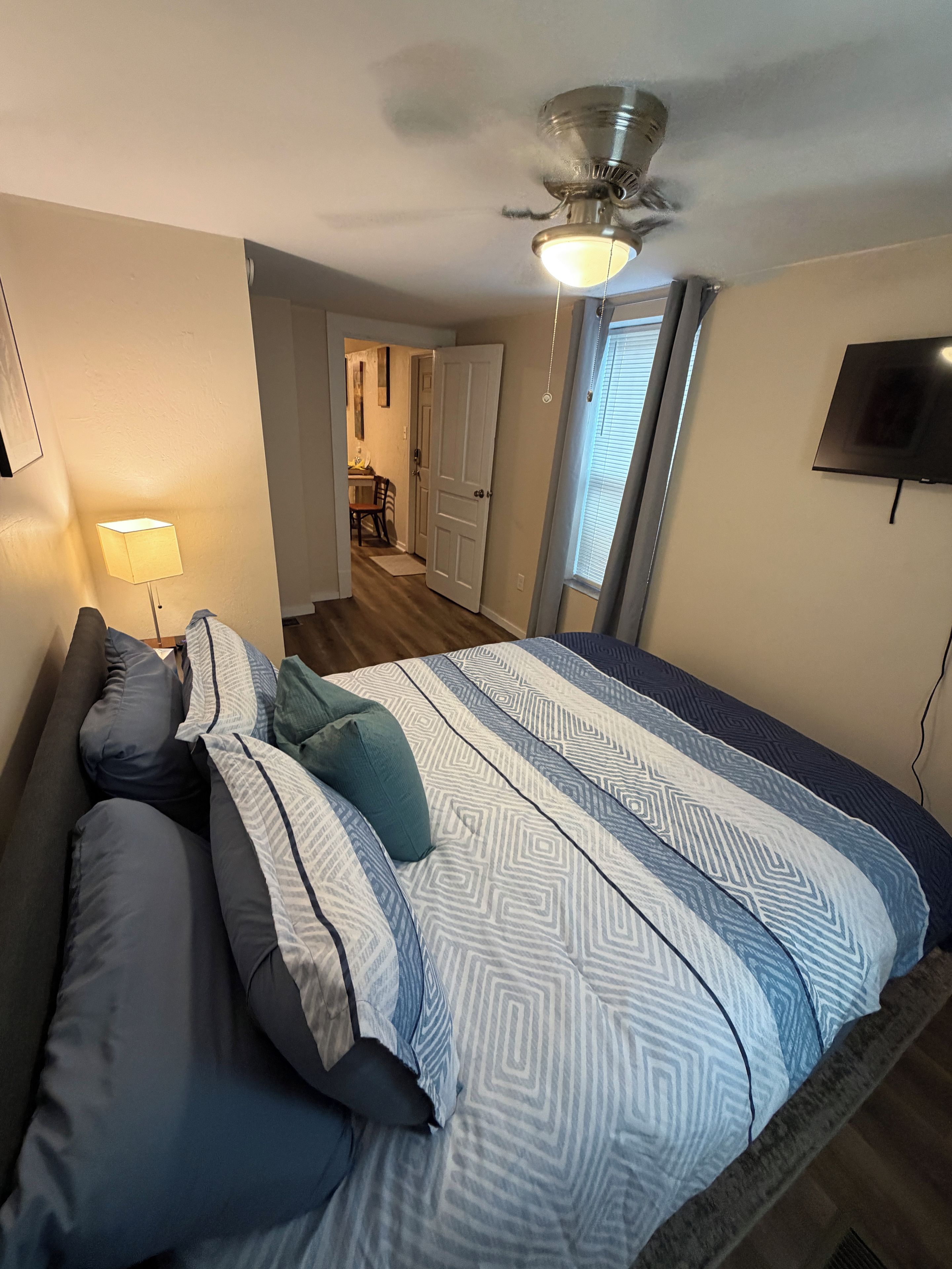 2 bedrooms, iron/ironing board, travel crib, WiFi (free)