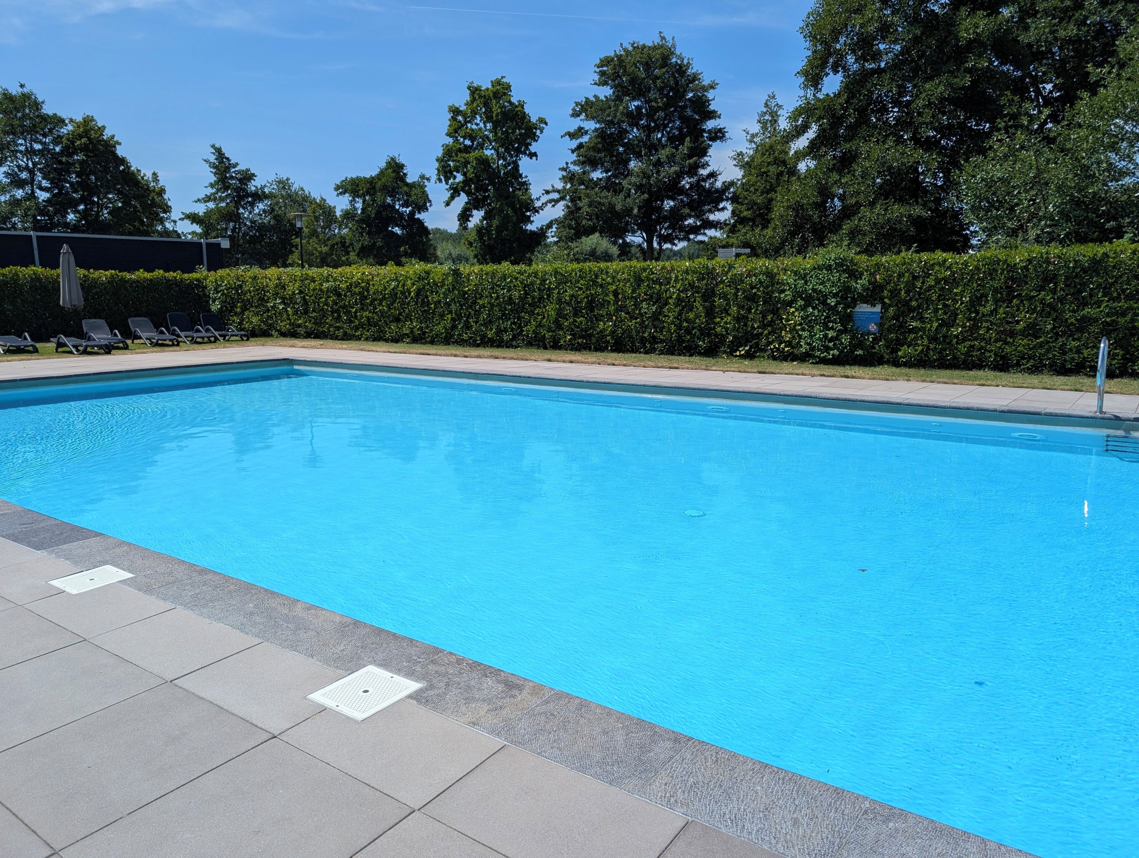 Piscina all'aperto