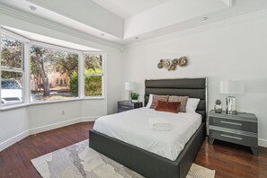 6 bedrooms