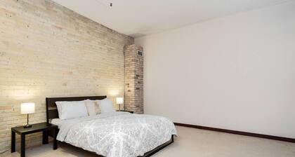 Spacious Exchange District Condo | 1 Bed | 1 Bath |
