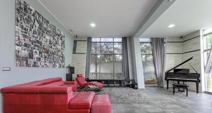 The Black Sea Luxury Estate – Private Spa & Wellness Villa