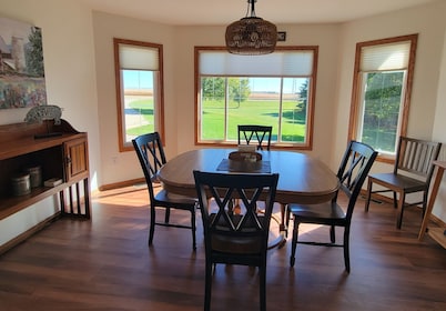 Spacious 5-bedroom house on private country acreage with gorgeous sunrise views