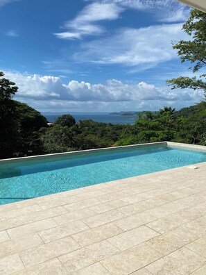 Pool - Villa Coral 5 Bedroom Amazing Ocean View Villa in Guanacaste (Guanacaste Province)