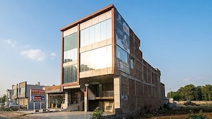 Exterior - The Elite Inn Lucknow (Lucknow)