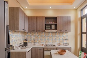 Private kitchen - Casa Maguey: A Vibrant Mexican-Inspired Stay (Cartagena de Indias)