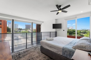 5 bedrooms, in-room safe, iron/ironing board, WiFi - Luxury Dual Condos at Zoho Skies Rooftop Pool (Puerto Vallarta)