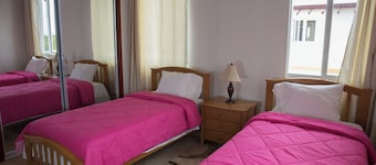 Four Diamonds Park Villas