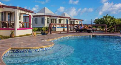Four Diamonds Park Villas