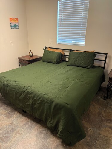 Spacious 5-bedroom house in beautiful Baton Rouge with AC