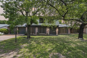Exterior - Coronado Hills Retreat - Pool + Game Room Fun (Austin)