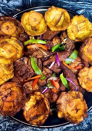 Alimentos y bebidas